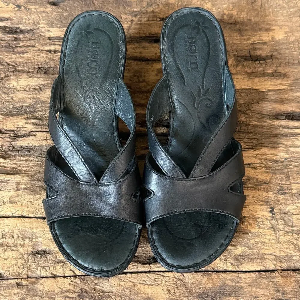 Born Handcrafted Black Leather Crossover Slide Sandal Size 8 Opanka